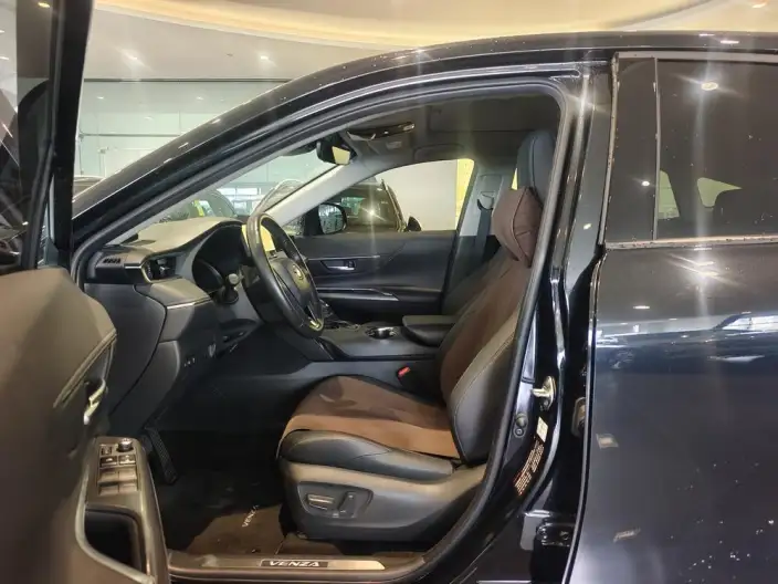 Venza 2023 Model 2.0L CVT 2WD Deluxe Edition – фото 10