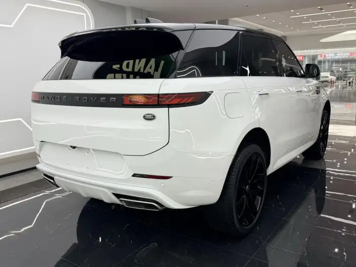 Range Rover Sport 2023 Model 3.0 L6 DYNAMIC SE – фото 5