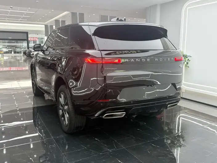 Range Rover Sport 2024 Model 400PS DYNAMIC SE