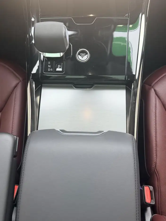 Range Rover Sport 2024 Model 400PS DYNAMIC SE – фото 10