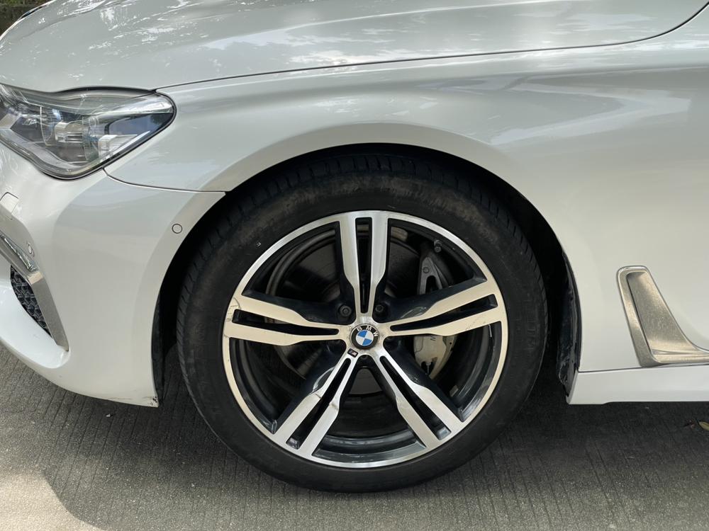BMW 7 Series Модель 2018 года 740Li xDrive Exclusive M Sports Set – фото 9
