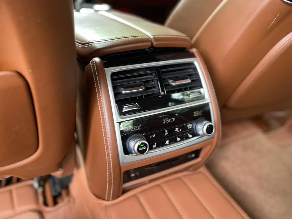 BMW 7 Series Модель 2018 года 740Li xDrive Exclusive M Sports Set – фото 11