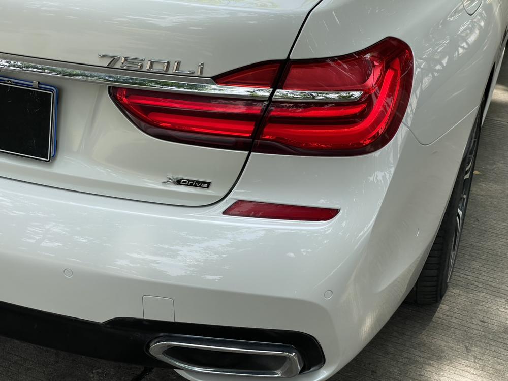 BMW 7 Series Модель 2018 года 740Li xDrive Exclusive M Sports Set – фото 17