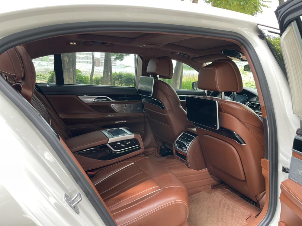BMW 7 Series Модель 2018 года 740Li xDrive Exclusive M Sports Set – фото 25