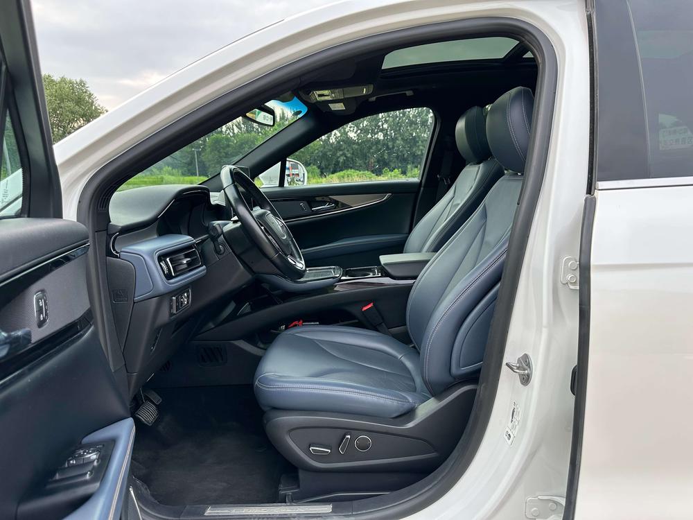 Lincoln Nautilus 2021 2.0T AWD Select – фото 21