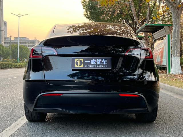 Tesla Model Y 2022 Facelift RWD – фото 4