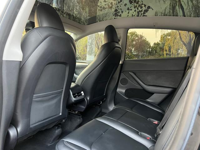 Tesla Model Y 2022 Facelift RWD – фото 13