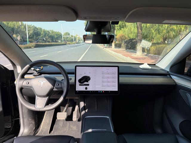 Tesla Model Y 2022 Facelift RWD – фото 17