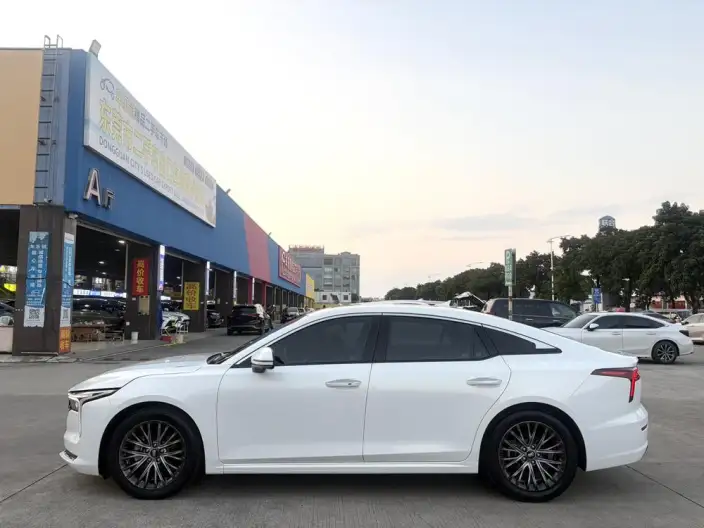 BESTUNE B70 2023 Model Third generation 1.5T Automatic Changxiang Edition Model – фото 4