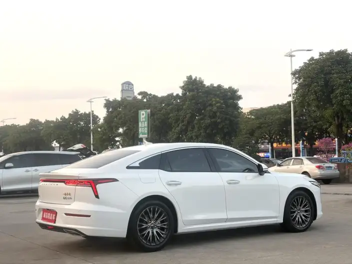 BESTUNE B70 2023 Model Third generation 1.5T Automatic Changxiang Edition Model – фото 7