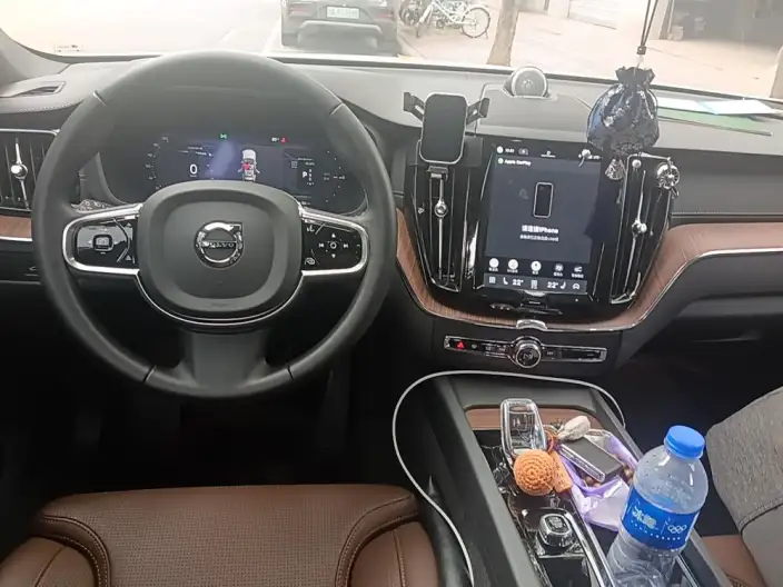 Volvo XC60 PHEV 2025 Model T8 4WD Long Battery Life Pro Smart Elegance Deluxe Edition – фото 5