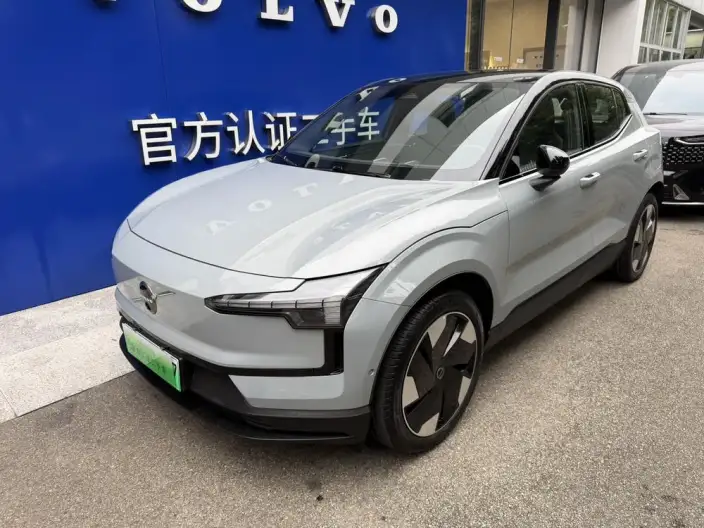 Volvo EX30 2025 Model Rear Drive Long Battery Life Pro Edition Ultra