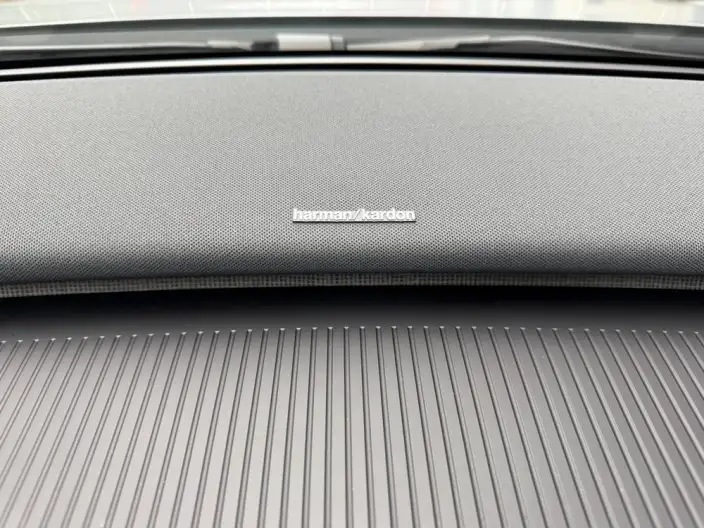 Volvo EX30 2025 Model Rear Drive Long Battery Life Pro Edition Ultra – фото 8
