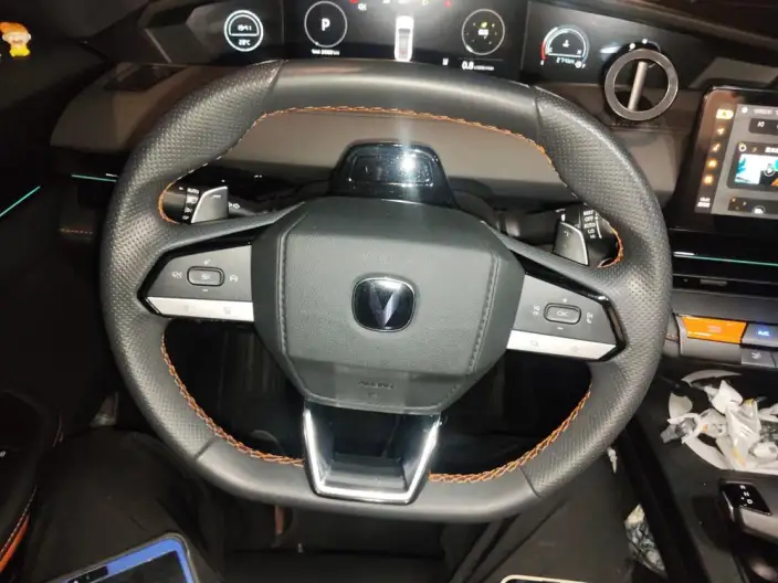 Changan UNI-V 2024 Model 1.5T High Power Edition – фото 7