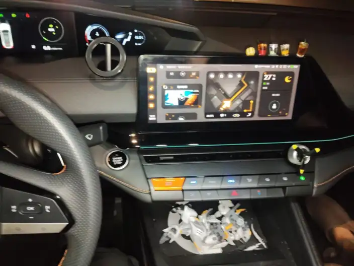 Changan UNI-V 2024 Model 1.5T High Power Edition – фото 8