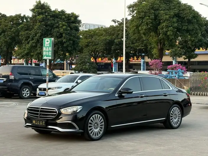 Mercedes-Benz E-Class 2022 Model Facelift II E 300 L Luxury Model sedan – фото 1
