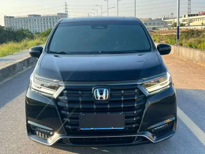 Honda Elysion 2024 Model 2.0L e:HEV Deluxe Edition