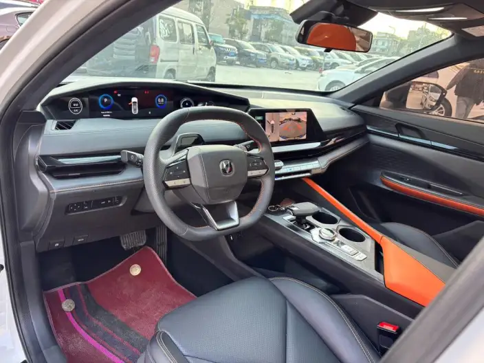 Changan UNI-V 2023 Model 1.5T Noble Model – фото 8