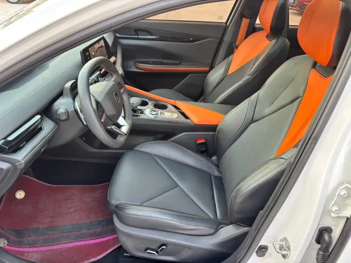 Changan UNI-V 2023 Model 1.5T Noble Model – фото 9