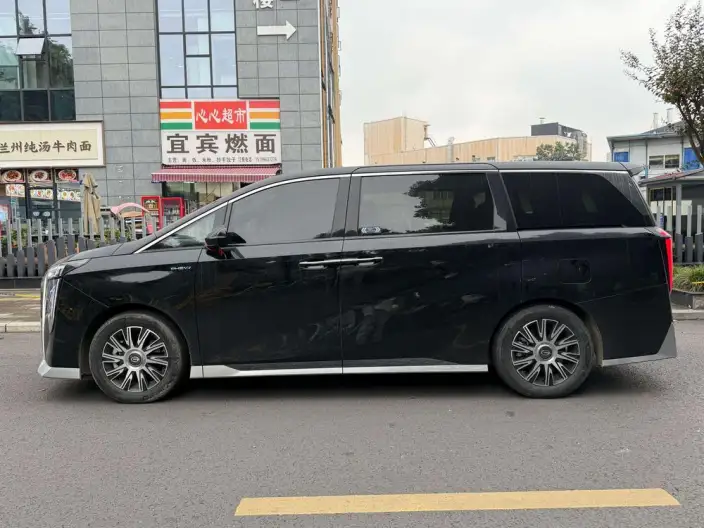 GAC Trumpchi E9 PHEV 2024 Model 2.0TM Exclusive Edition