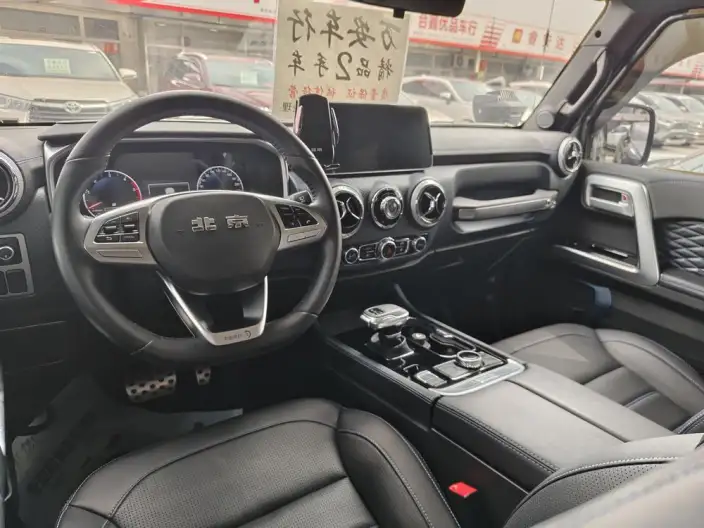 BAIC BJ40 2023 Model 2.0D Automatic 4WD Blade Hero Edition Warrior Model – фото 5