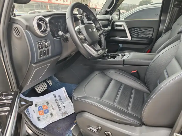 BAIC BJ40 2023 Model 2.0D Automatic 4WD Blade Hero Edition Warrior Model – фото 9