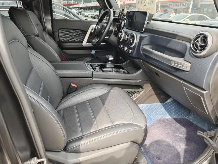 BAIC BJ40 2023 Model 2.0D Automatic 4WD Blade Hero Edition Warrior Model – фото 10