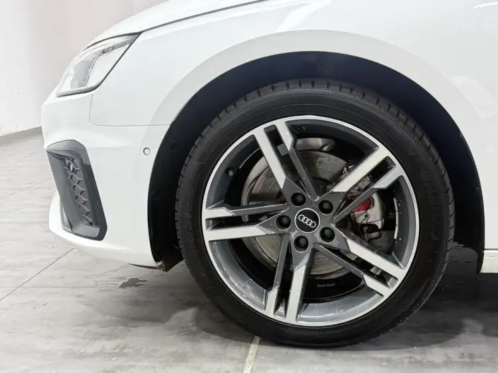 Audi A4 L 2022 Model 40 TFSI Luxury Dynamic Model – фото 9