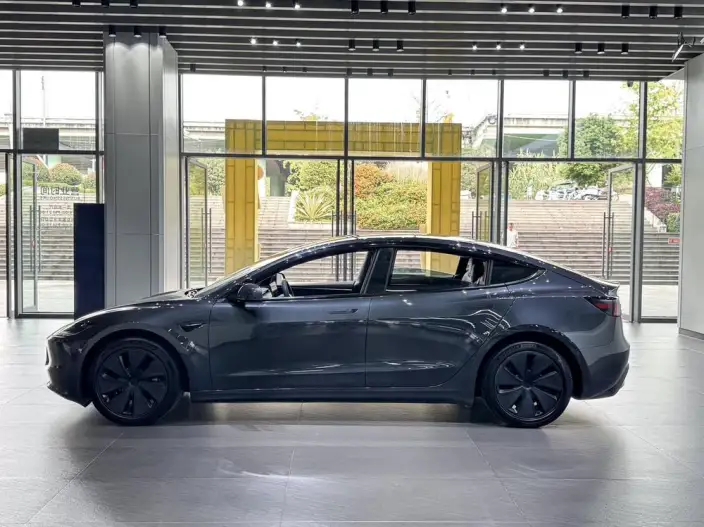 Model 3 2023 Model Long Battery Life Pro All-wheel drive version – фото 4