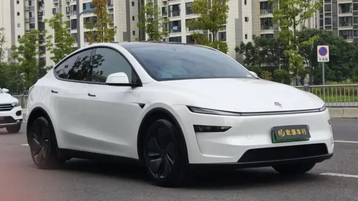 Model Y 2025 Model Long Battery Life Pro All-wheel drive version – фото 3