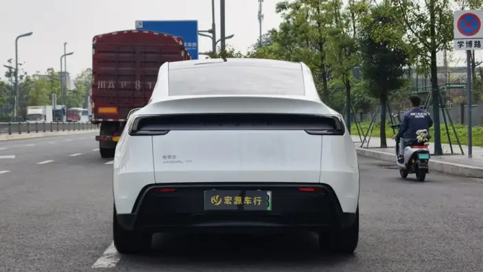 Model Y 2025 Model Long Battery Life Pro All-wheel drive version – фото 5