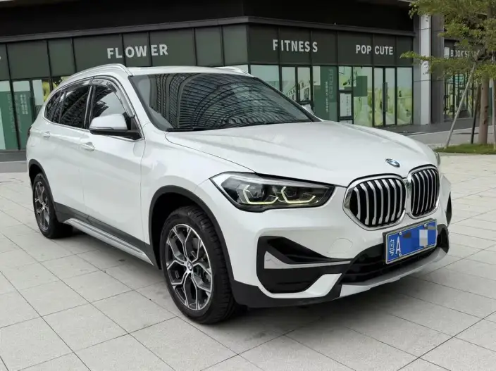 BMW X1 2022 Model sDrive20Li Fashion Model – фото 3