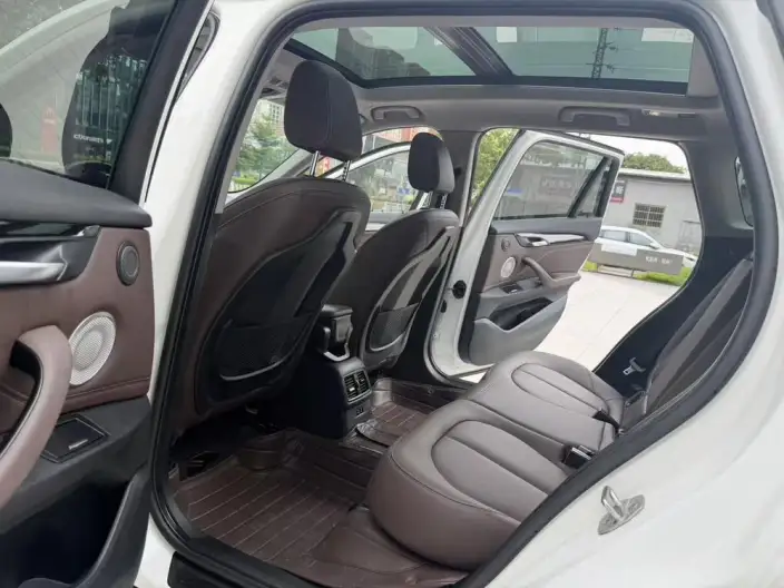 BMW X1 2022 Model sDrive20Li Fashion Model – фото 9