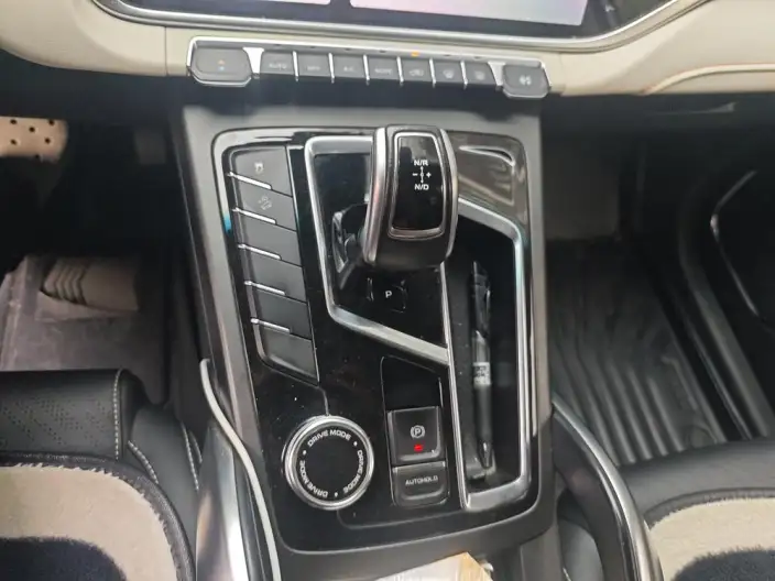 Geely Boyue 2022 Model Geely Boyue X 1.8TD DCT Smart Model – фото 9