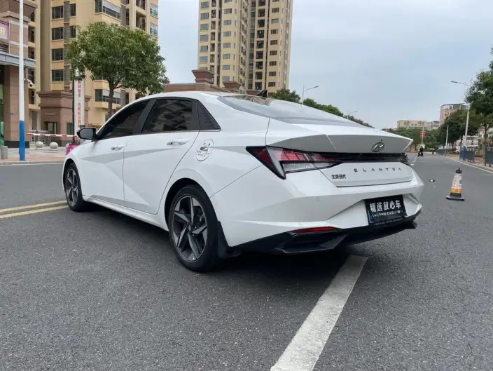 Hyundai Ioniq 2022 Model 1.5L CVT GLX Elite Edition – фото 5