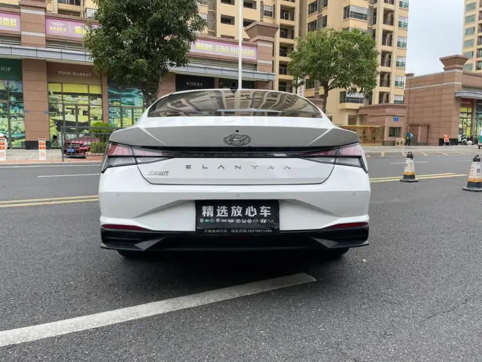 Hyundai Ioniq 2022 Model 1.5L CVT GLX Elite Edition – фото 6