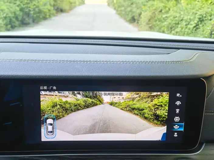 Mercedes-Benz E-Class 2023 Model E 300 L Luxury Model Sports sedan – фото 10