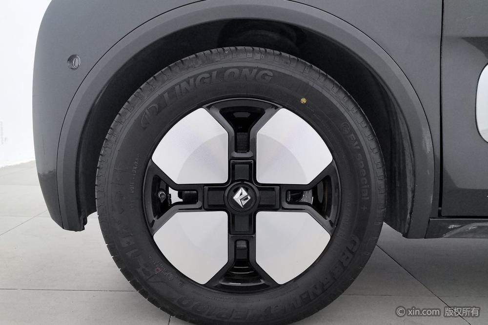 Baojun KiWi EV 2023 DJI Lithium Iron Phosphate – фото 8