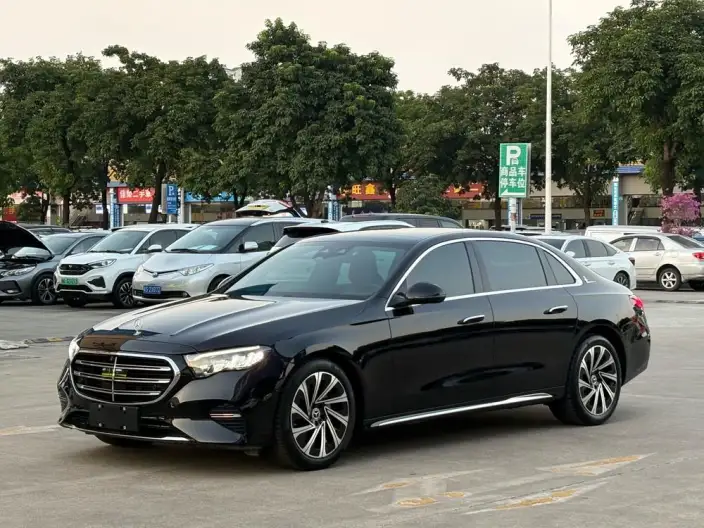 Mercedes-Benz E-Class 2025 Model E 300 L Luxury Model sedan – фото 1