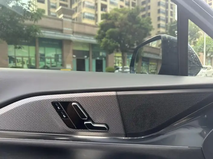 Cadillac XT5 2025 Model 28T 4WD Luxury Model – фото 10