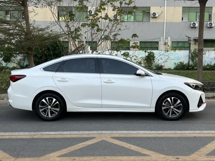 Changan Eado 2023 Model PLUS Changxiang Edition Blue whale NE 1.4T GDI DCT Noble Model – фото 7