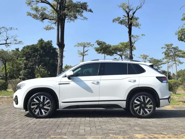 Volkswagen Tayron 2023 Model Facelift 380TSI 4WD R-Line High Power Edition – фото 4