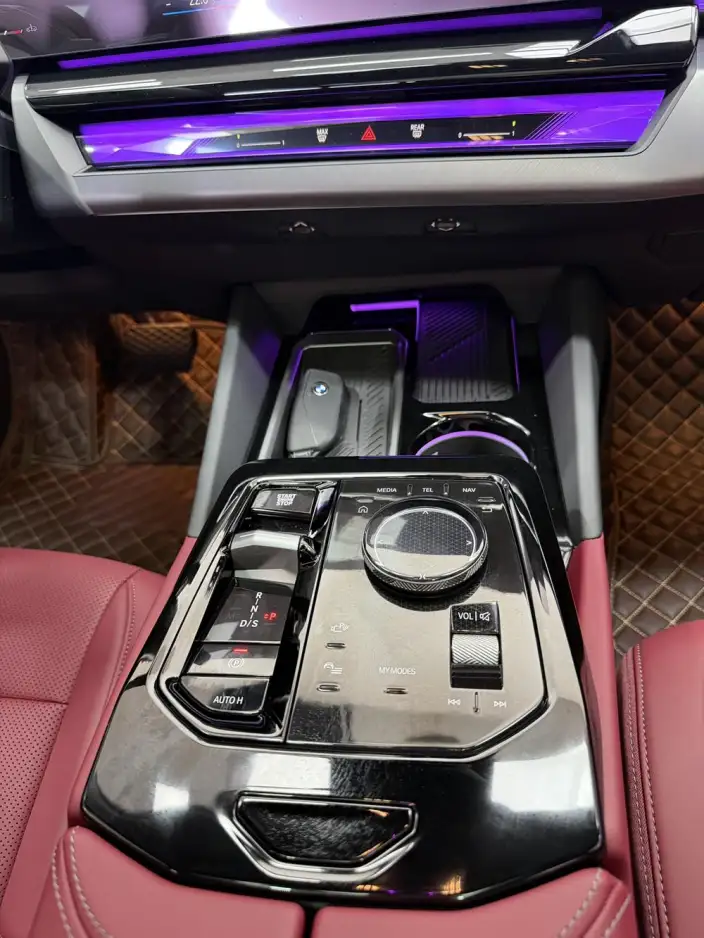 BMW 5 Series 2026 Model 530Li Leading Model M Sports Set – фото 7