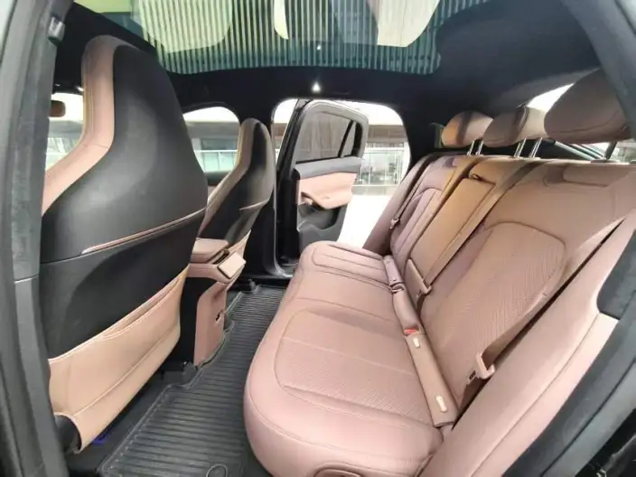 NIO EC6 2024 Model 75kWh – фото 8