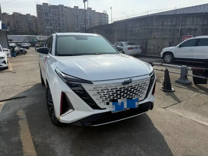 Changan Auchan Z6 2023 Model Blue whale 1.5T DCT Smart Enjoy Model – фото 3