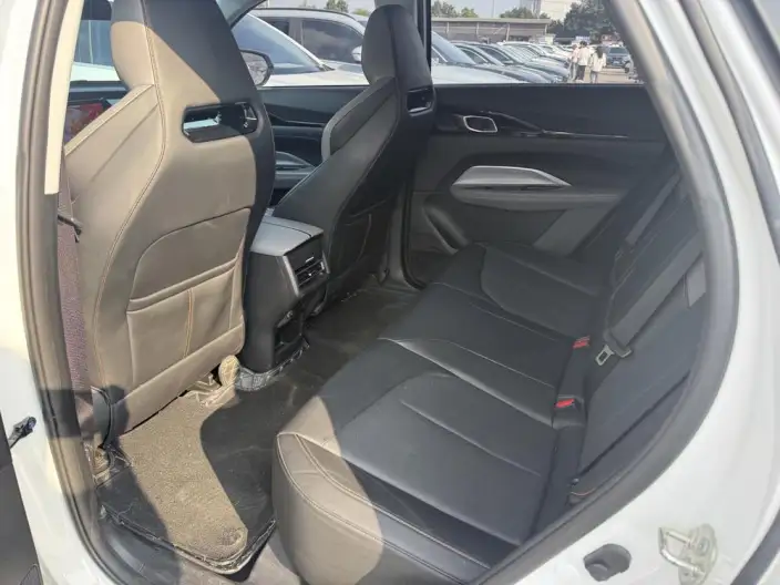 Changan Auchan Z6 2023 Model Blue whale 1.5T DCT Smart Enjoy Model – фото 9