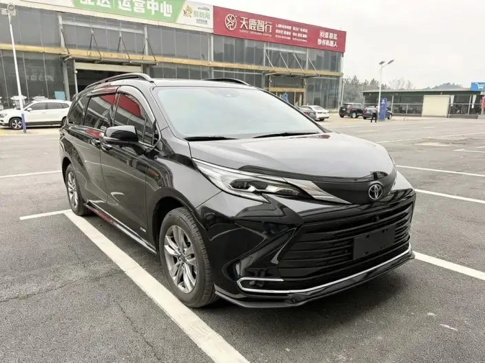 Toyota Sienna 2024 Model Hybrid 2.5L Comfort Edition – фото 2