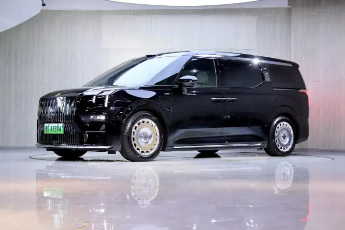 ZEEKR 009 2024 Model VI seat Executive Edition 4WD 108kWh