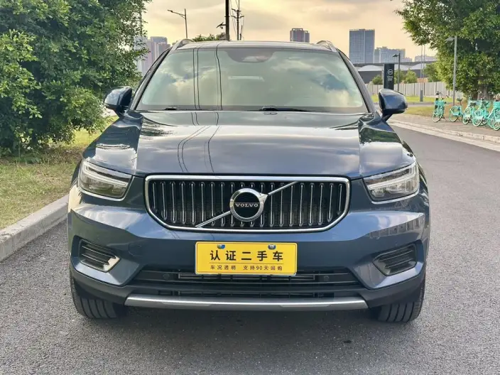 Volvo XC40 2022 Model T4 4WD Smart Range Deluxe Edition – фото 2