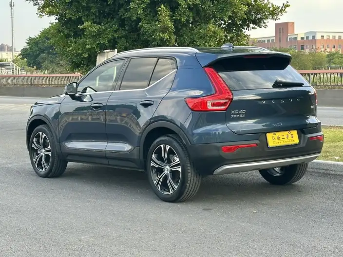 Volvo XC40 2022 Model T4 4WD Smart Range Deluxe Edition – фото 4